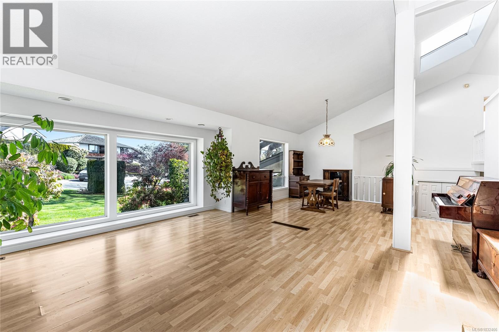 1731 Patly Pl, Victoria, British Columbia  V8S 5J5 - Photo 10 - 1032466