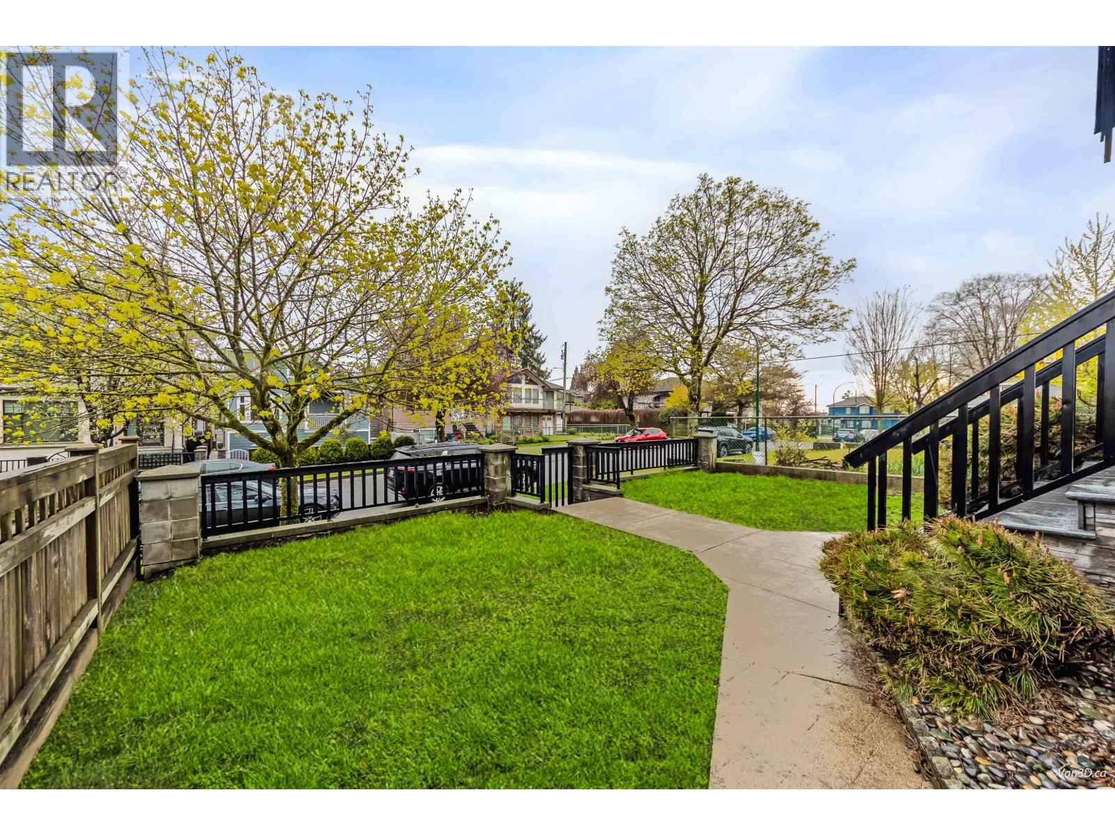 2457 E 3rd Avenue, Vancouver, British Columbia  V5M 1G8 - Photo 33 - R3112149