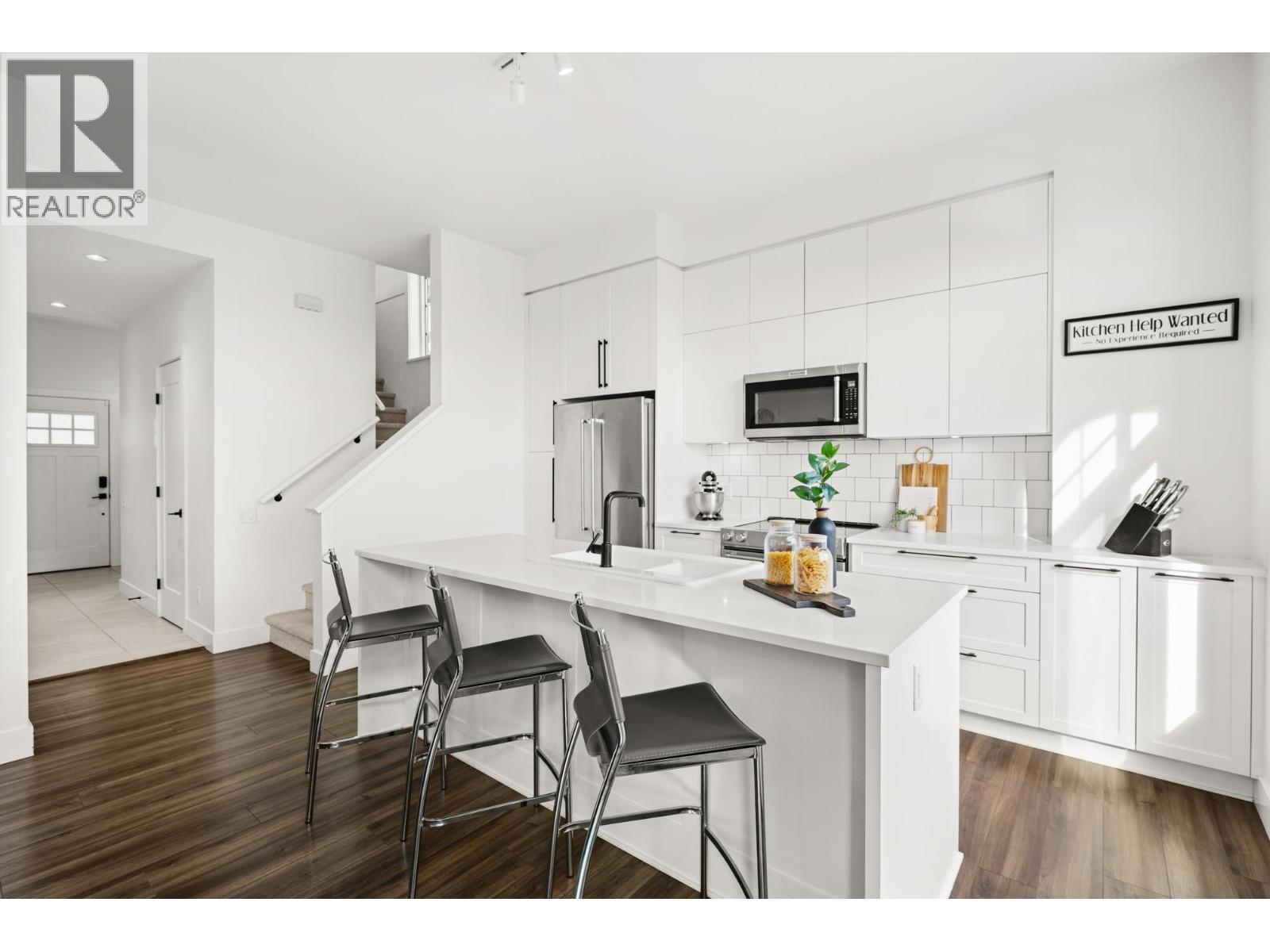 16 3552 Victoria Drive, Coquitlam, British Columbia  V3C 3V4 - Photo 10 - R3112585