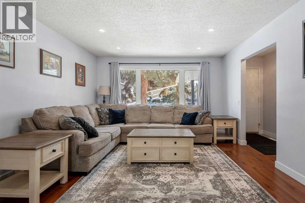14520 Parkside Drive Se, Calgary, Alberta  T2J 4J8 - Photo 3 - A2297720