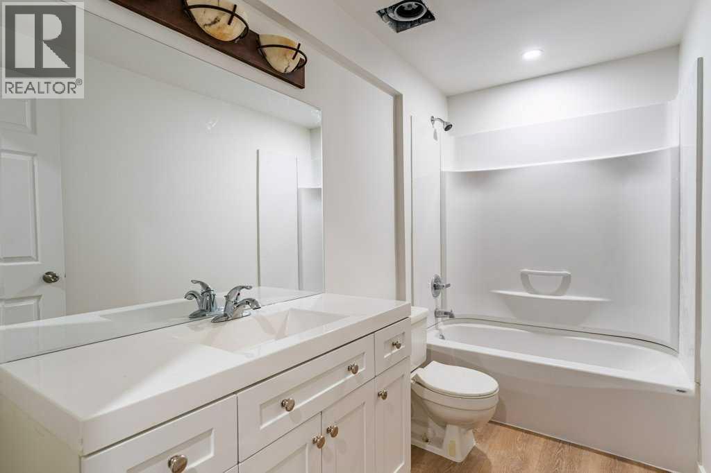 3606 Douglas Woods Heights Se, Calgary, Alberta  T2Z 2G4 - Photo 23 - A2291103