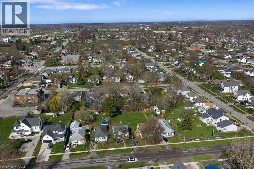 152 High Street, Fort Erie, Ontario  L2A 3R1 - Photo 3 - 40821228