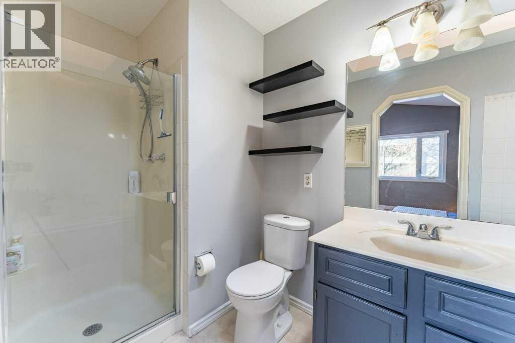 3606 Douglas Woods Heights Se, Calgary, Alberta  T2Z 2G4 - Photo 11 - A2291103