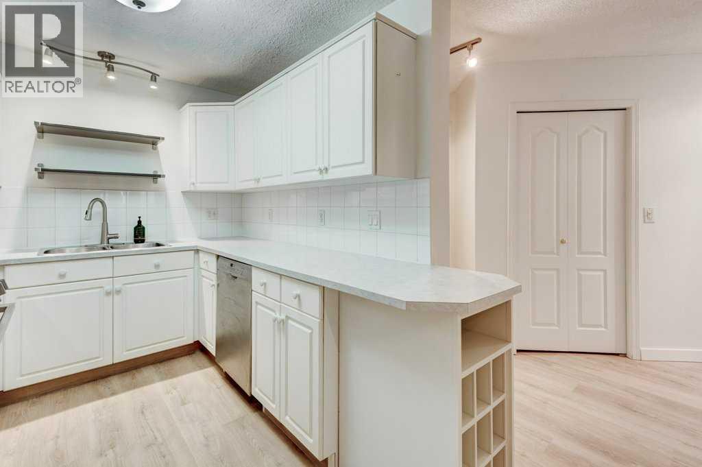 119, 10 Sierra Morena Mews Sw, Calgary, Alberta  T3H 3K5 - Photo 9 - A2302624