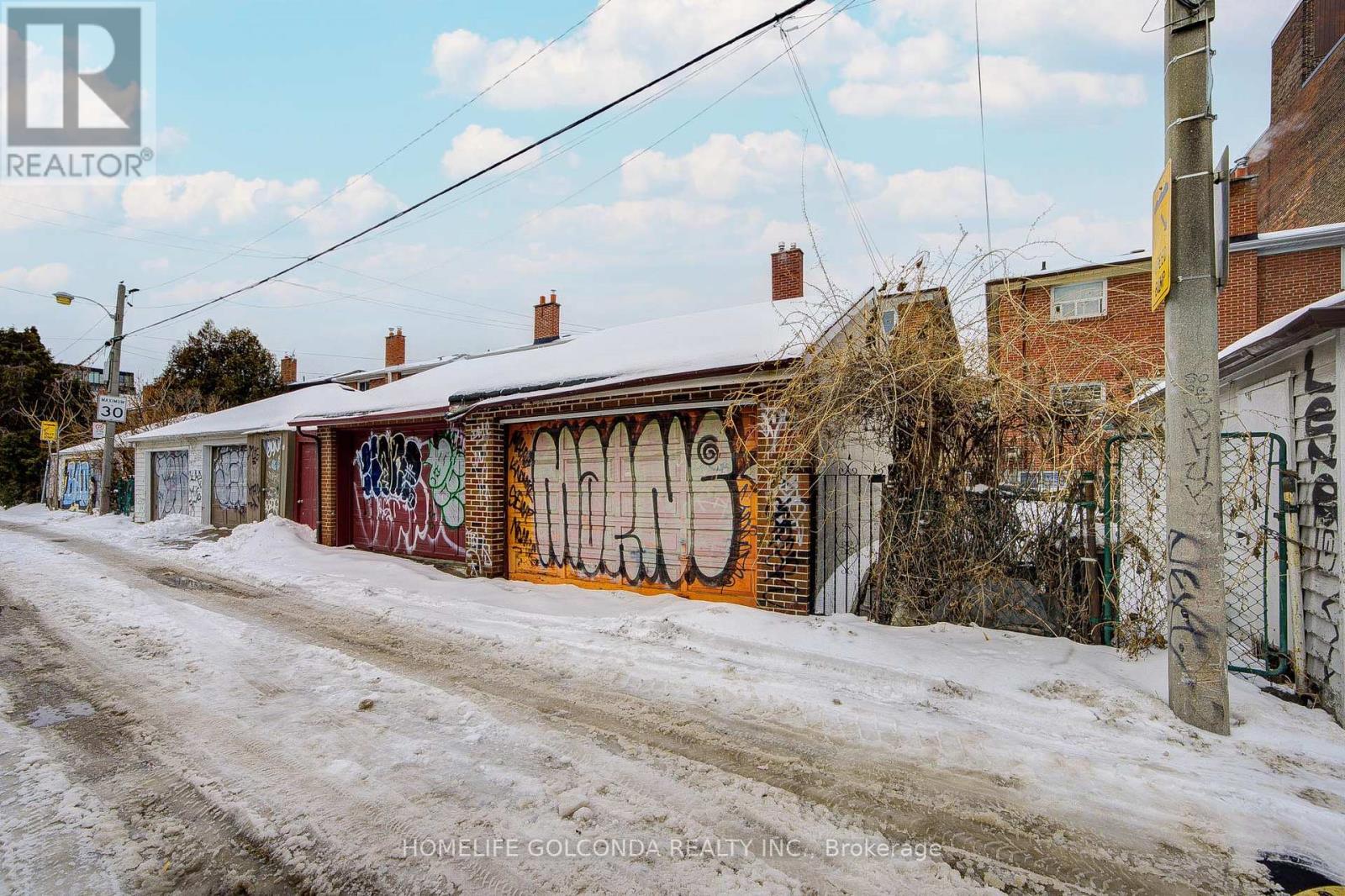 Upper - 59 Wolseley Street, Toronto, Ontario  M5T 1A4 - Photo 14 - C13010194