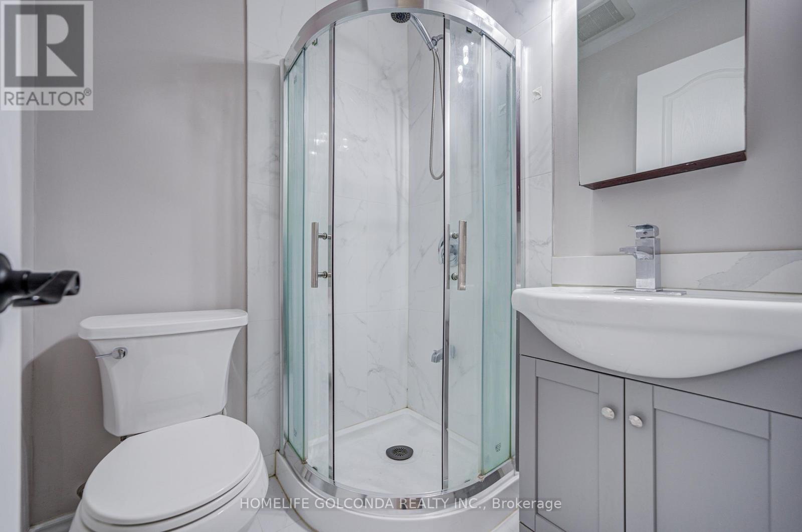 Upper - 59 Wolseley Street, Toronto, Ontario  M5T 1A4 - Photo 5 - C13010194