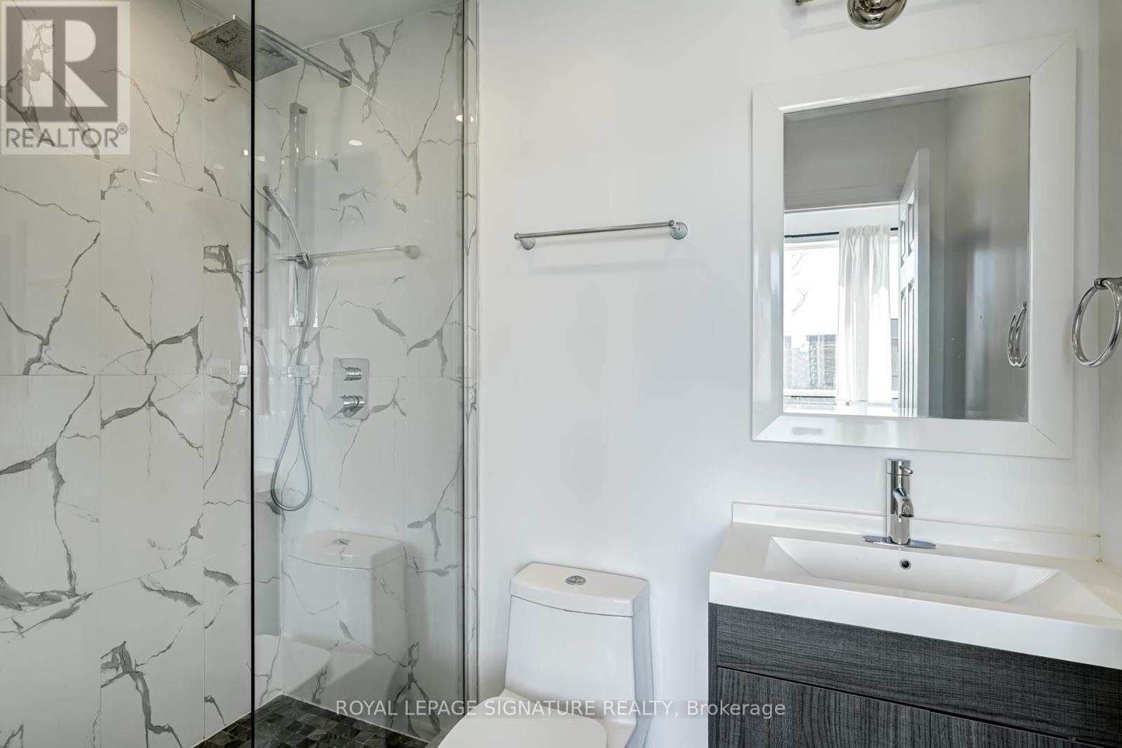 3rd Lvl - 1116 College Street, Toronto, Ontario  M6H 1B5 - Photo 10 - C13010206