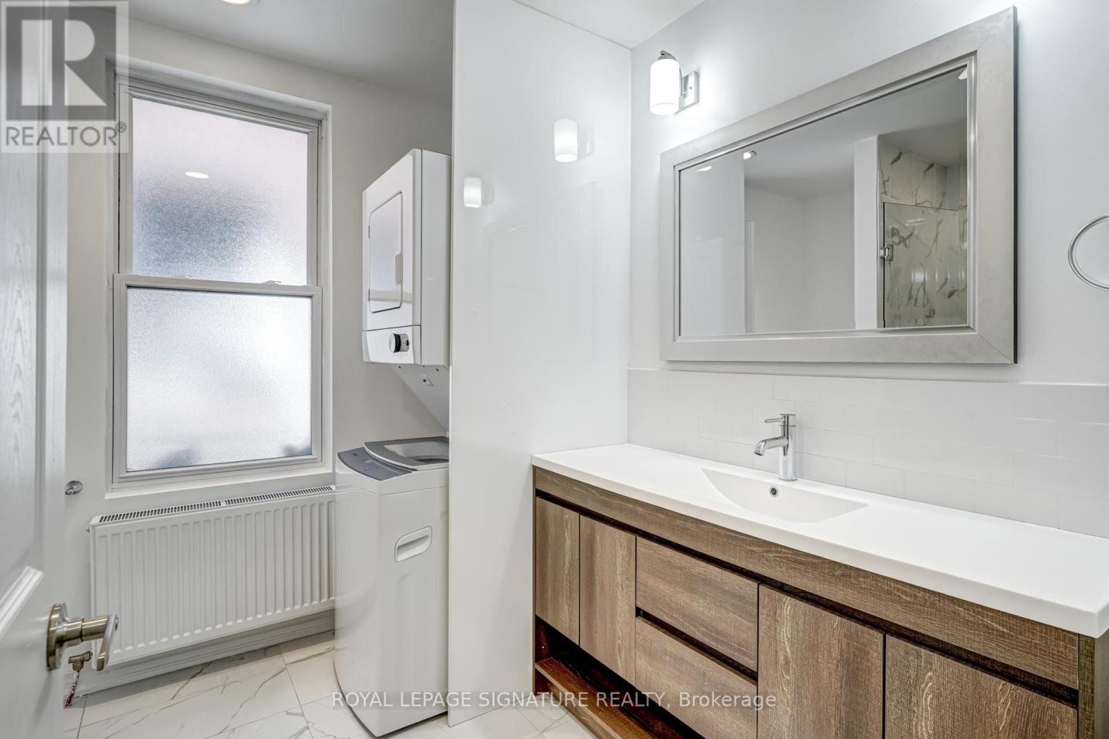 3rd Lvl - 1116 College Street, Toronto, Ontario  M6H 1B5 - Photo 17 - C13010206