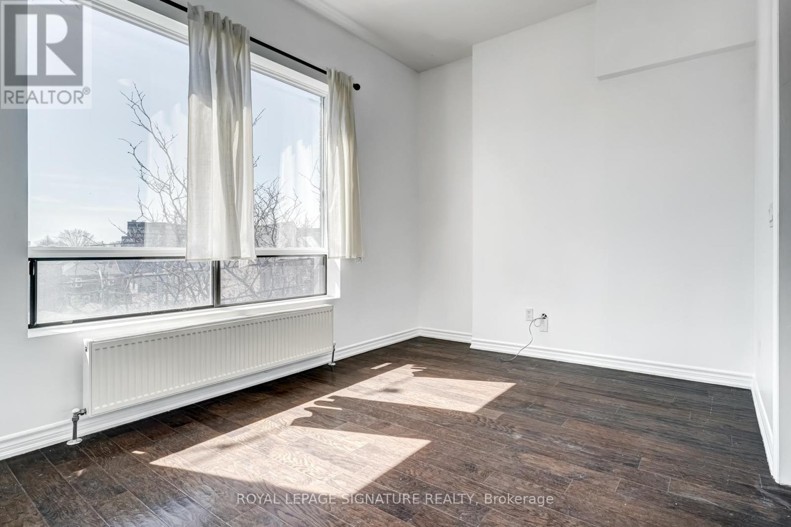 3rd Lvl - 1116 College Street, Toronto, Ontario  M6H 1B5 - Photo 7 - C13010206