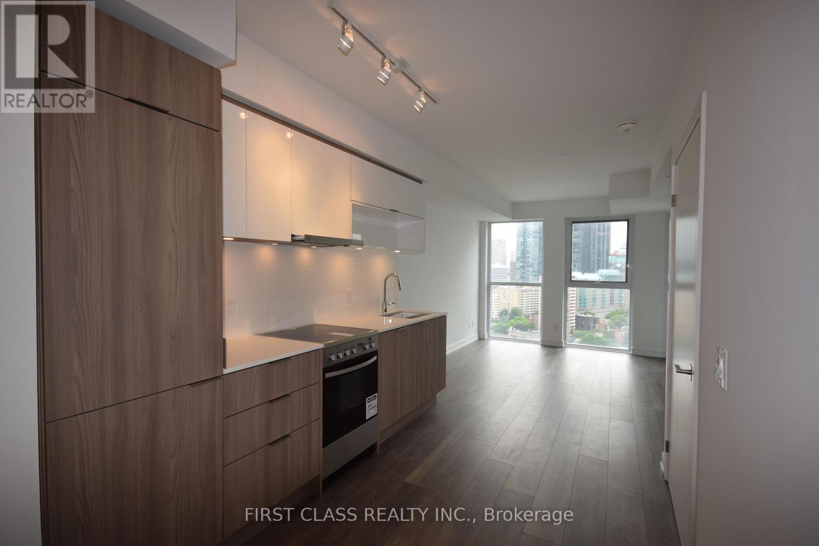 2011 - 159 Wellesley Street E, Toronto, Ontario  M4Y 0H5 - Photo 12 - C13010210