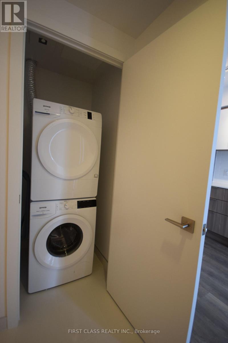 2011 - 159 Wellesley Street E, Toronto, Ontario  M4Y 0H5 - Photo 23 - C13010210