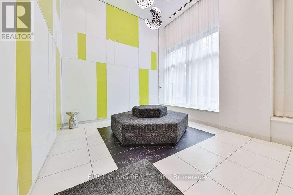 2011 - 159 Wellesley Street E, Toronto, Ontario  M4Y 0H5 - Photo 8 - C13010210