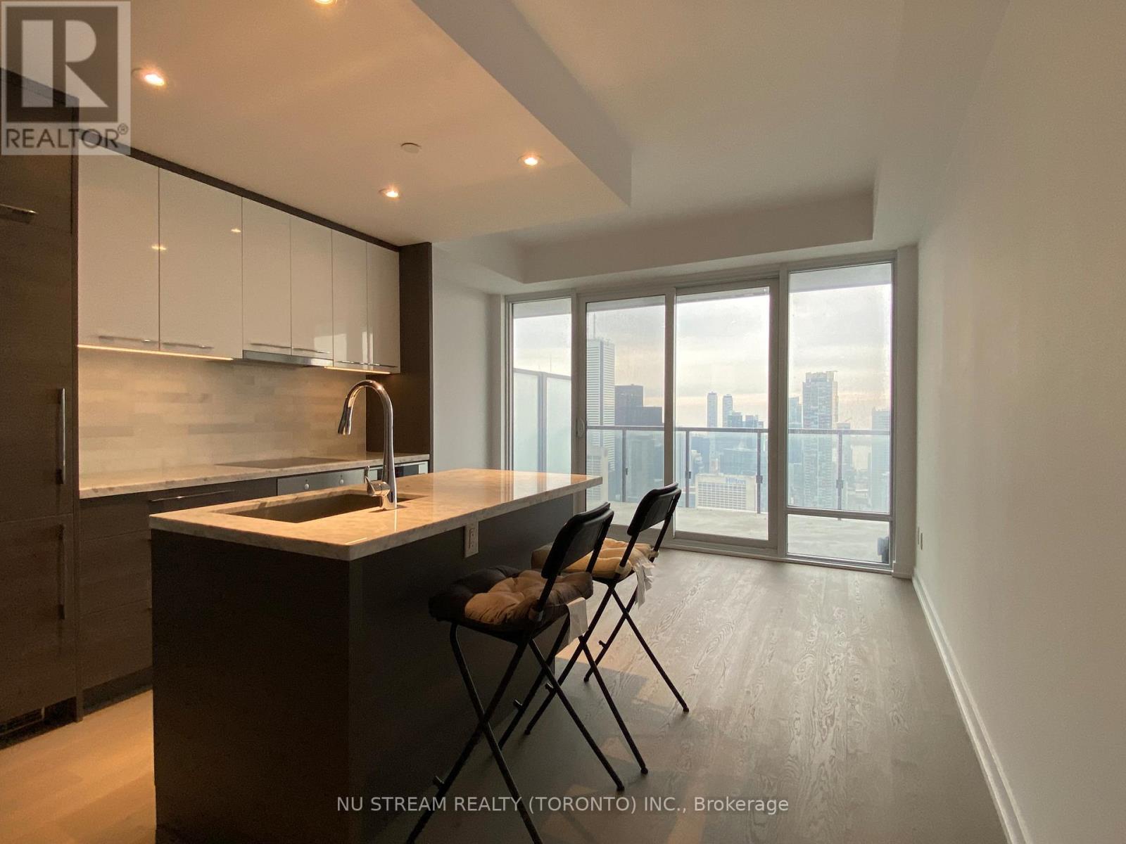 4509 - 488 University Avenue, Toronto, Ontario  M5G 0C1 - Photo 15 - C13010226