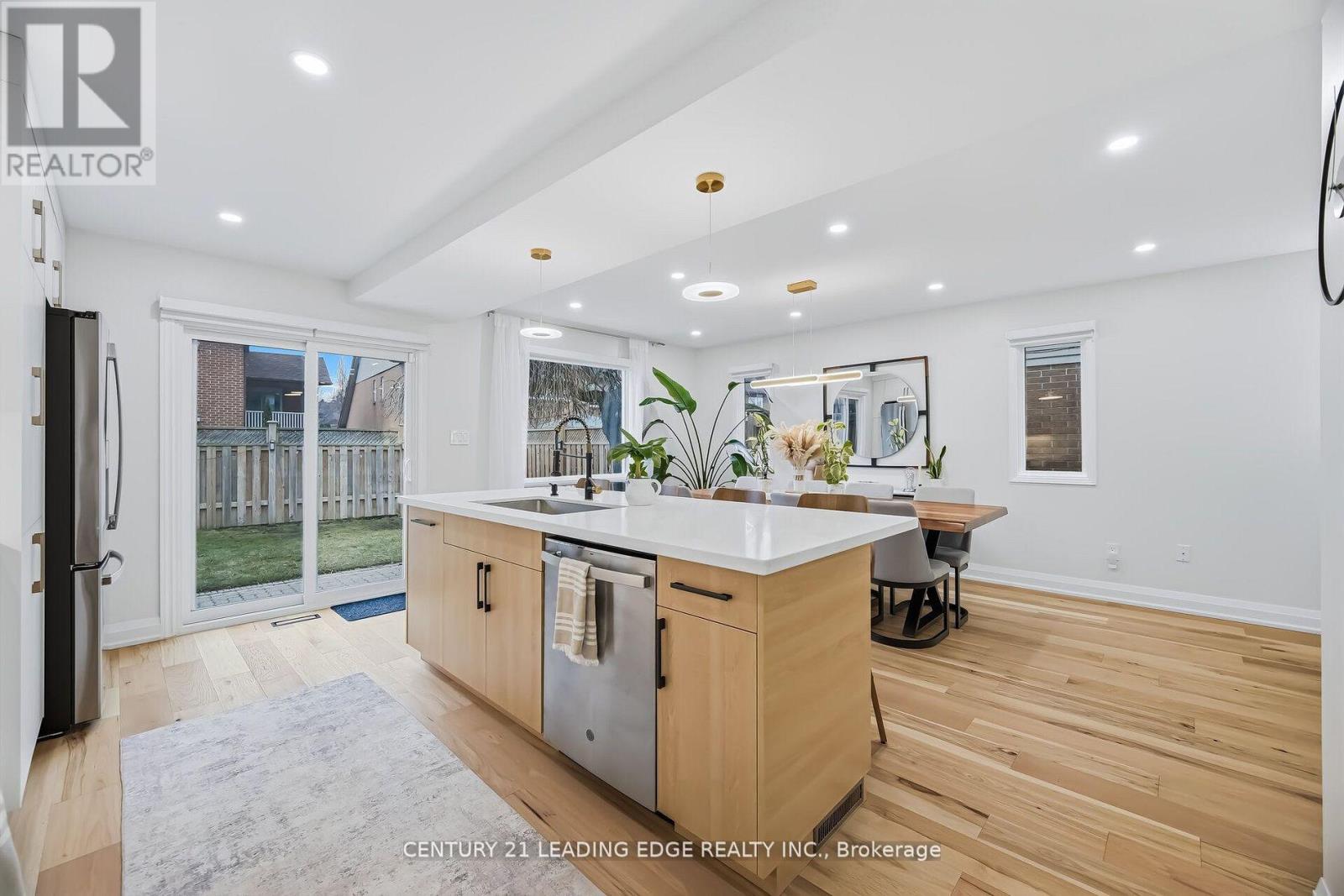 923 Redbird Crescent, Pickering, Ontario  L1V 5K8 - Photo 16 - E13010216