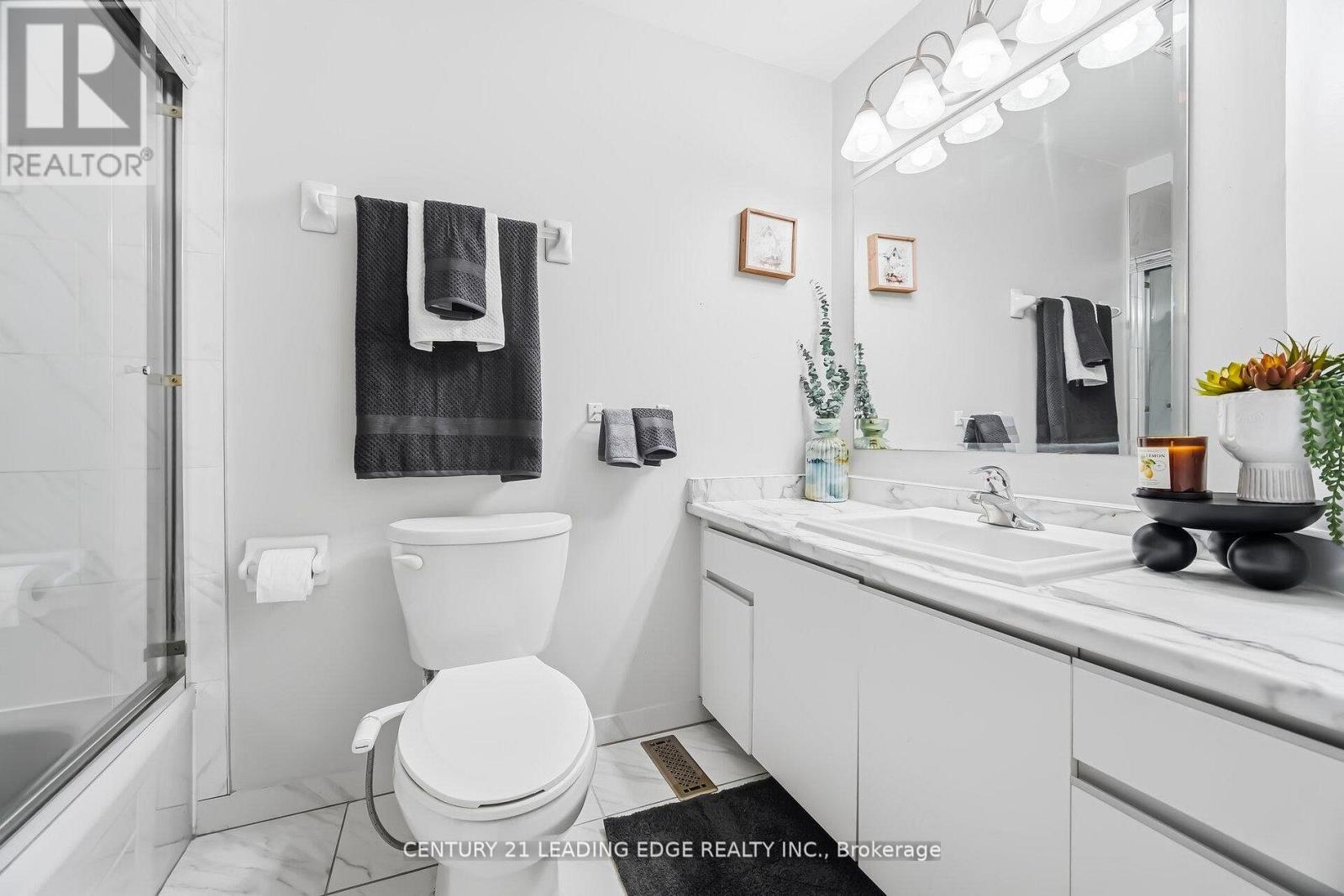 923 Redbird Crescent, Pickering, Ontario  L1V 5K8 - Photo 27 - E13010216