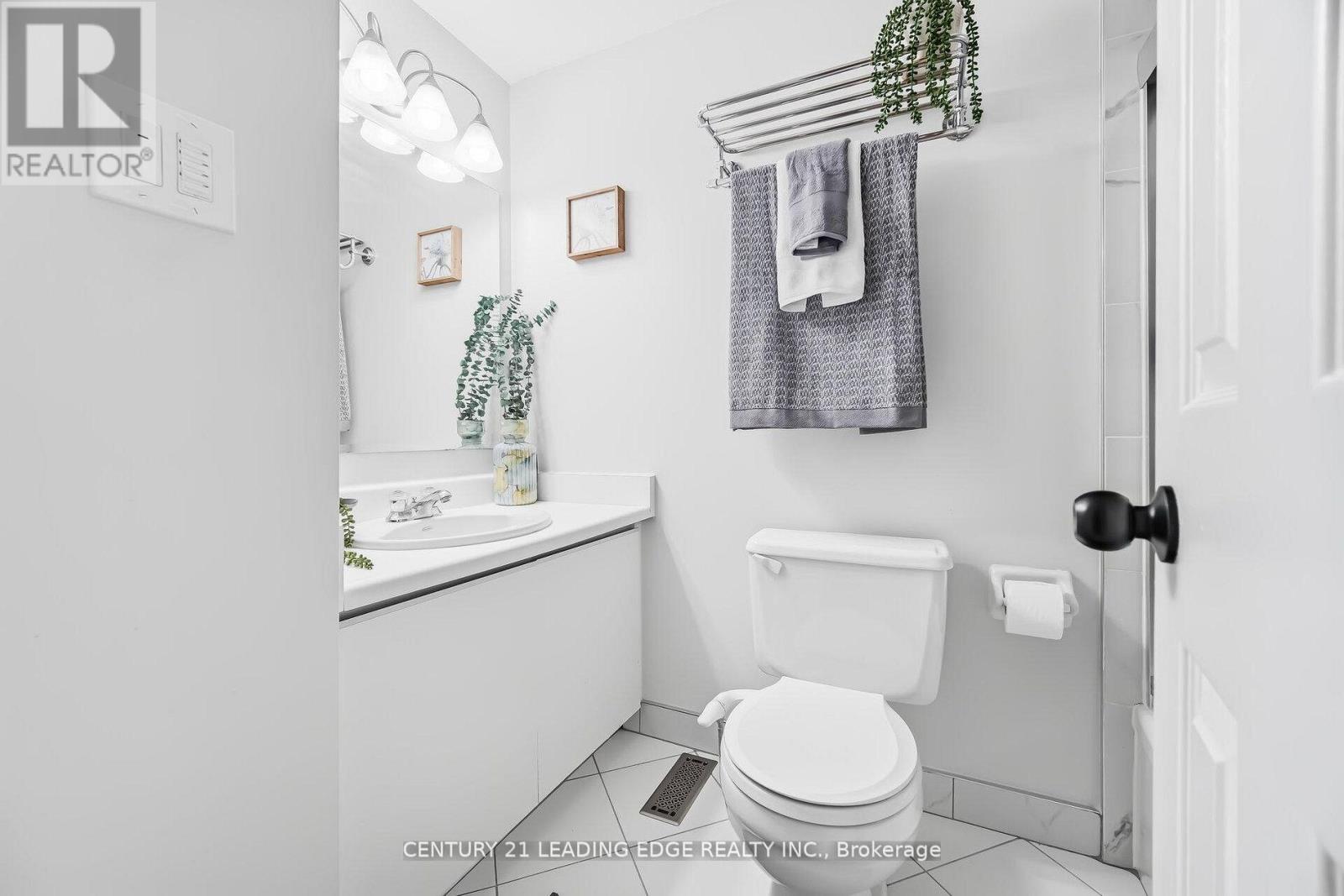 923 Redbird Crescent, Pickering, Ontario  L1V 5K8 - Photo 31 - E13010216