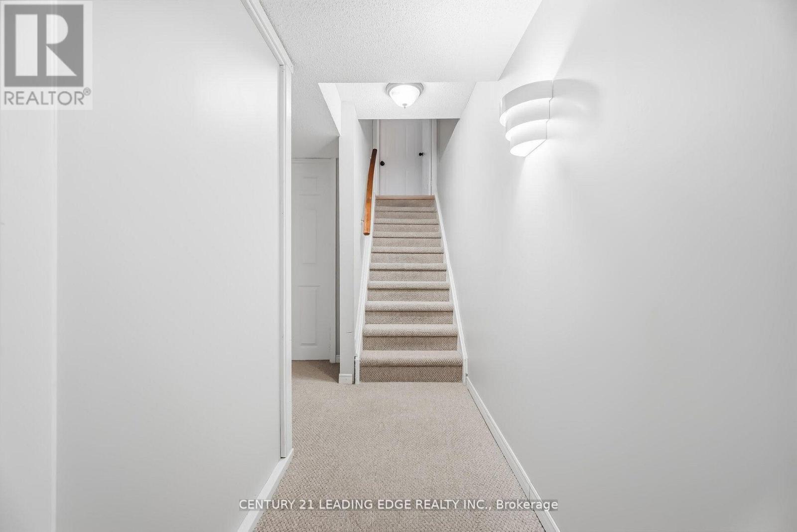 923 Redbird Crescent, Pickering, Ontario  L1V 5K8 - Photo 33 - E13010216