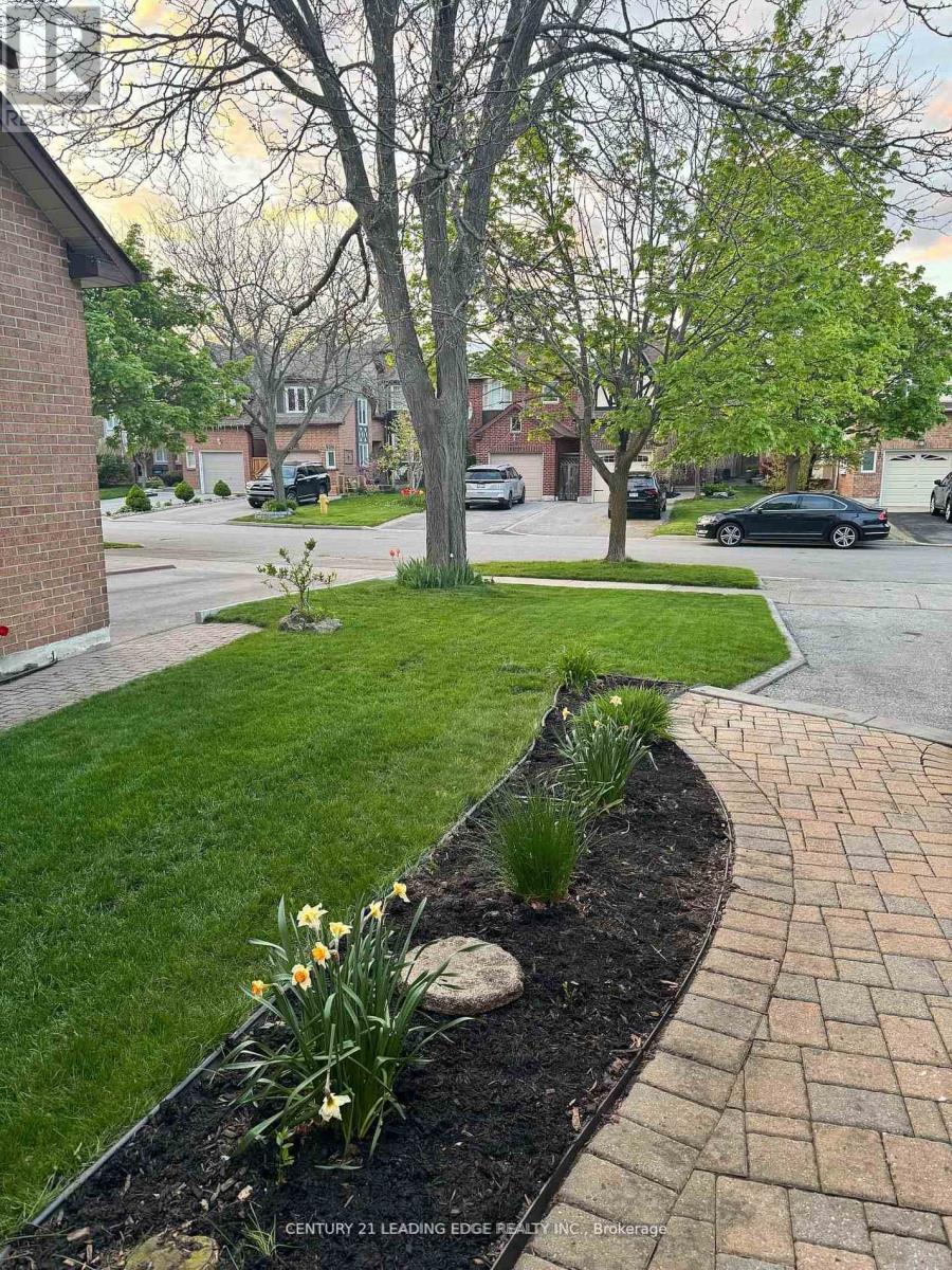 923 Redbird Crescent, Pickering, Ontario  L1V 5K8 - Photo 42 - E13010216