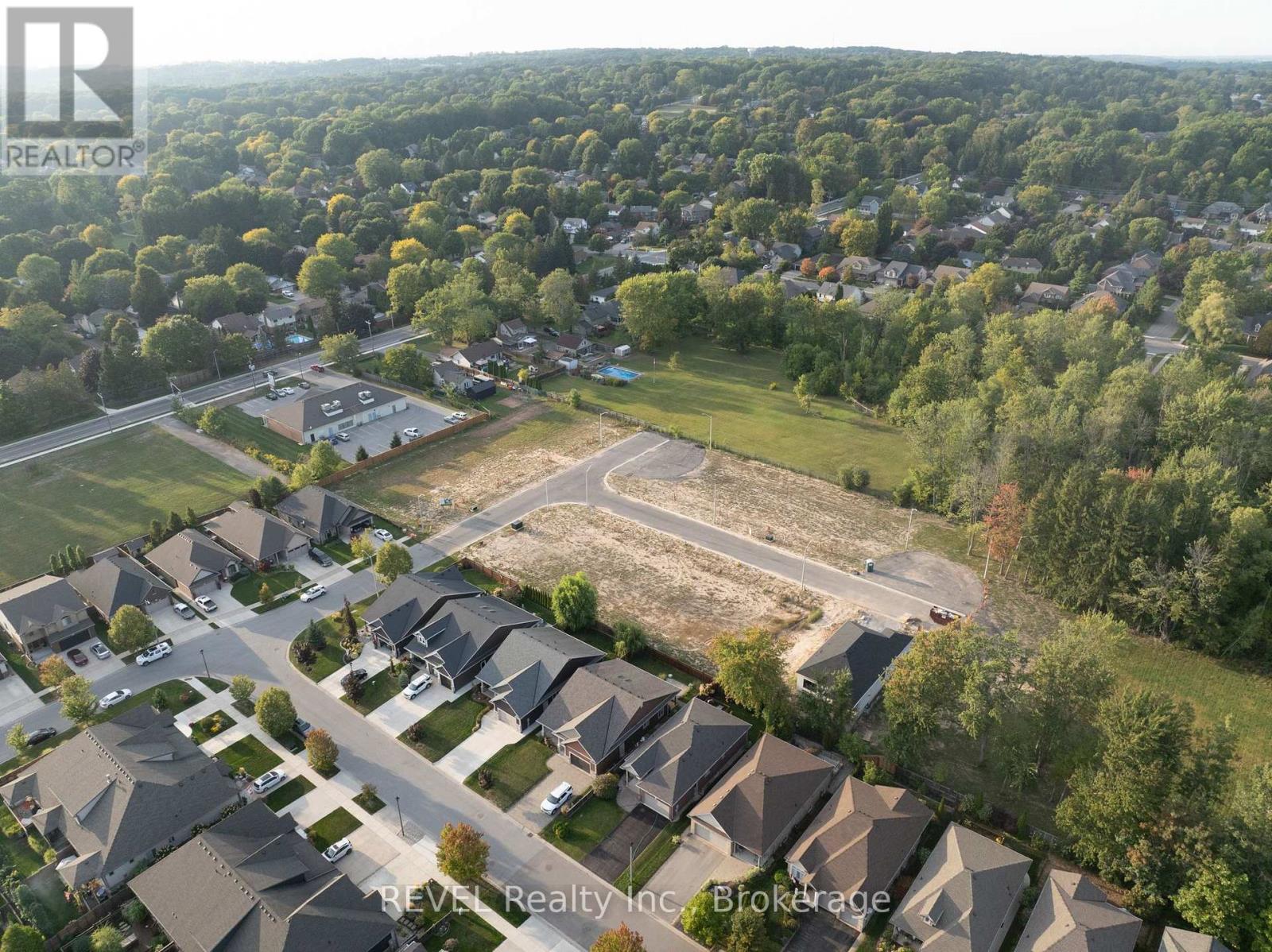 84 Tanner Drive, Pelham, Ontario  L0S 1E4 - Photo 4 - X13010166