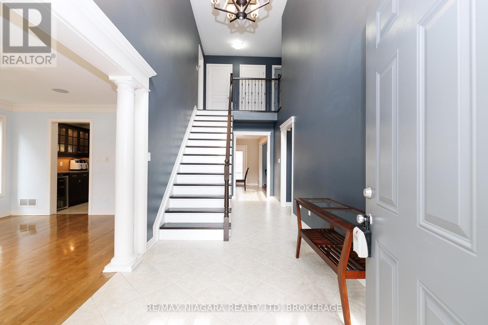 374 Pelham Road, St. Catharines, Ontario  L2S 0A2 - Photo 4 - X13010180