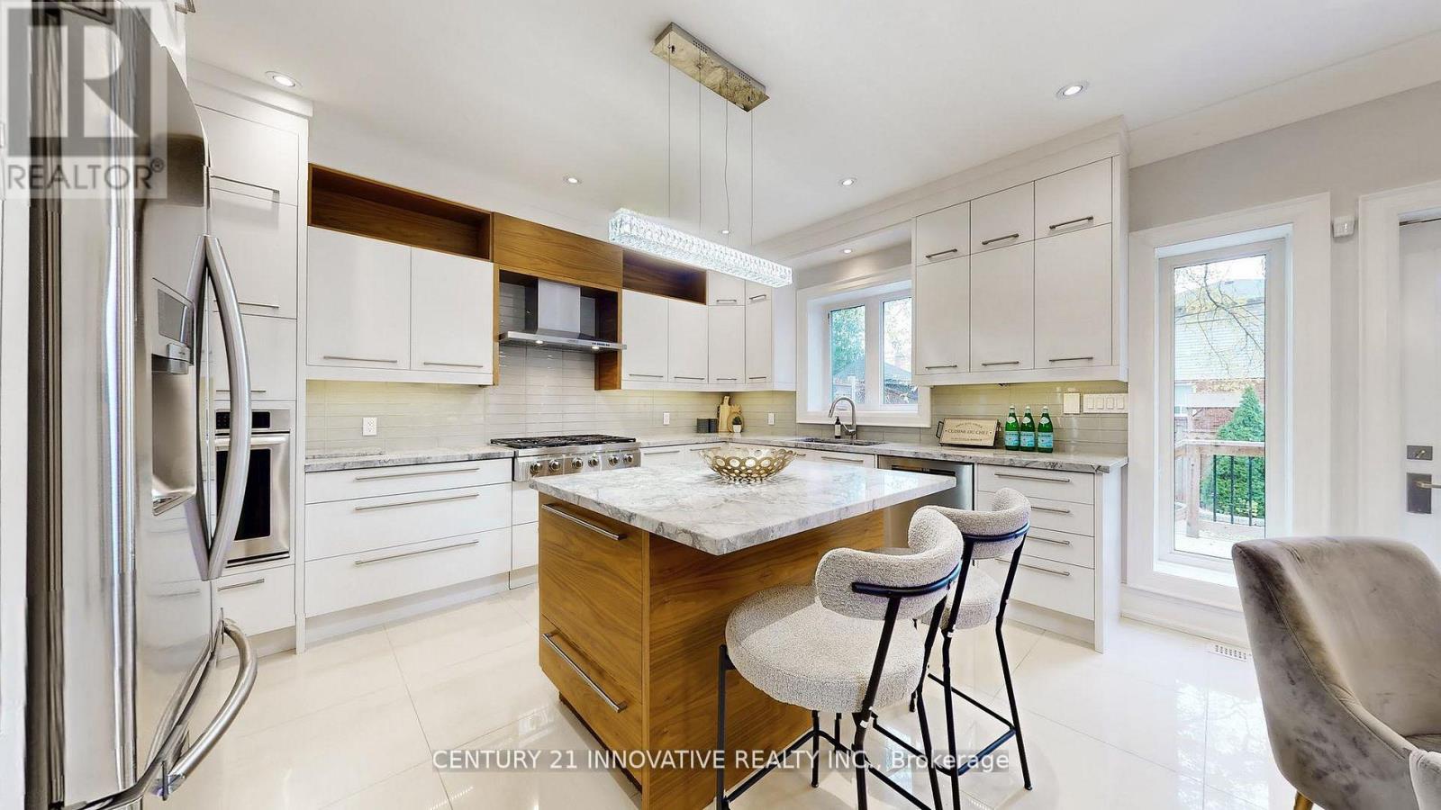 1 Dustan Crescent, Toronto, Ontario  M4J 4G4 - Photo 13 - E13002418