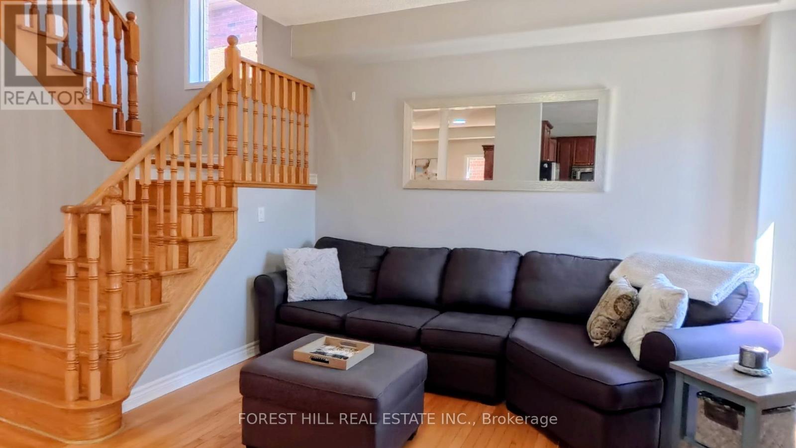 31 Connaught Lane, Barrie, Ontario  L4M 0A6 - Photo 10 - S13010172