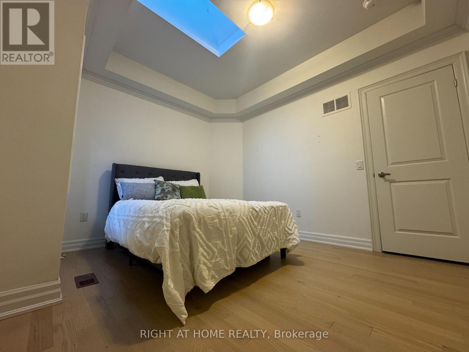 58b Thirty Second Street, Toronto, Ontario  M8W 3G5 - Photo 24 - W13010168