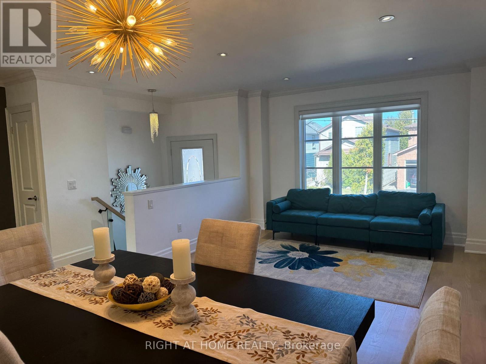 58b Thirty Second Street, Toronto, Ontario  M8W 3G5 - Photo 3 - W13010168