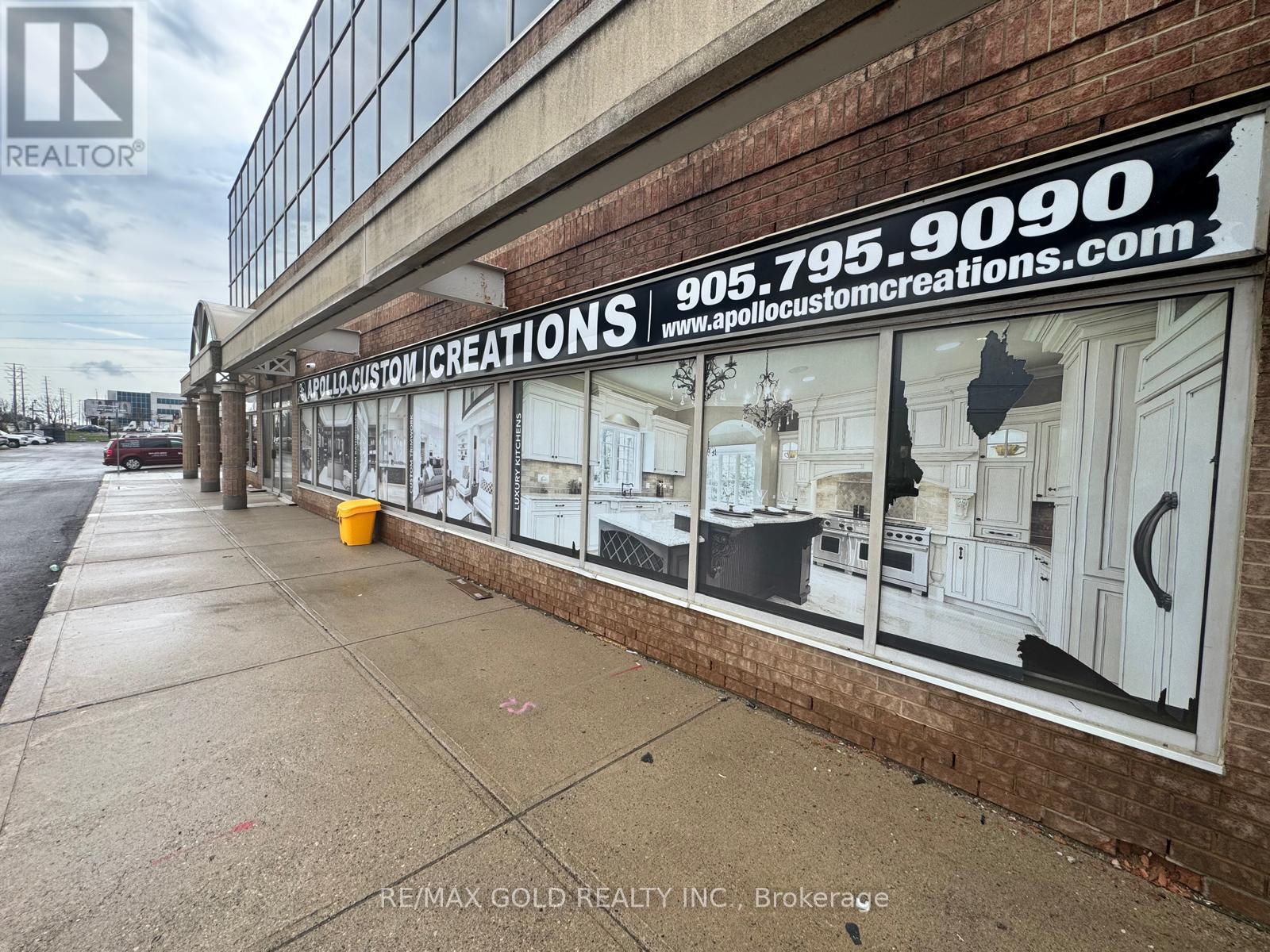 6660 Kennedy Road, Mississauga, Ontario  L5T 2M9 - Photo 3 - W13010186