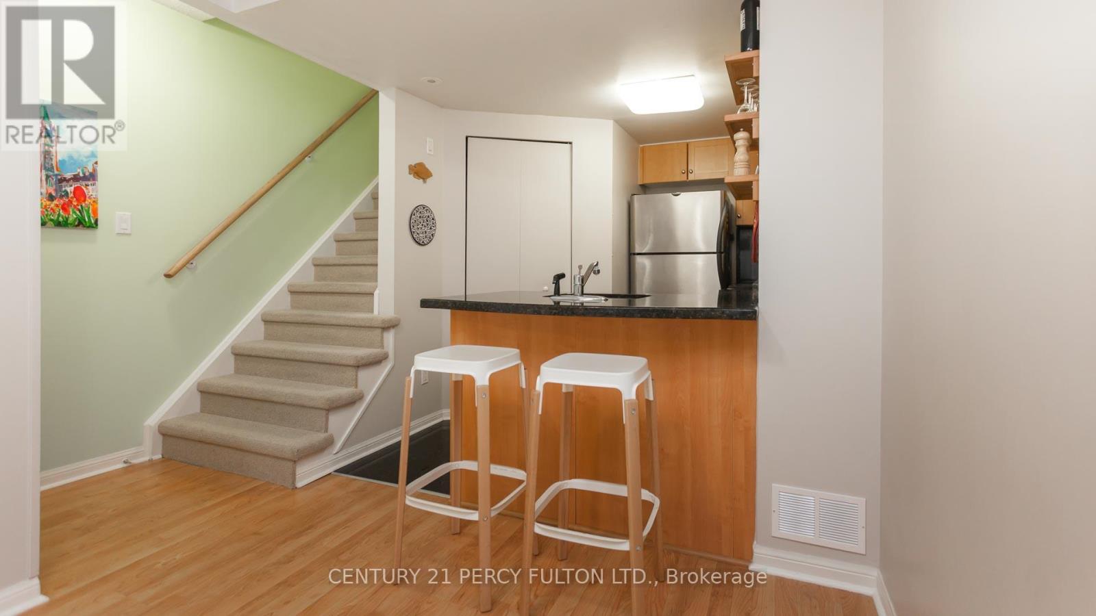 112 - 20 Machells Avenue N, Toronto, Ontario  M6K 3H8 - Photo 5 - W13010212