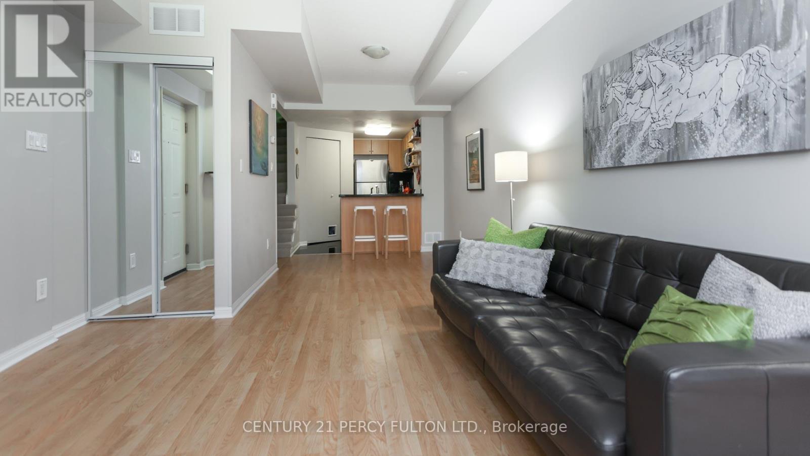 112 - 20 Machells Avenue N, Toronto, Ontario  M6K 3H8 - Photo 8 - W13010212