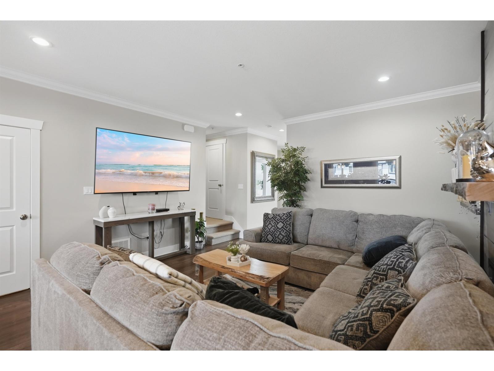 20919 80 Avenue, Langley, British Columbia  V2Y 0R3 - Photo 5 - R3111907