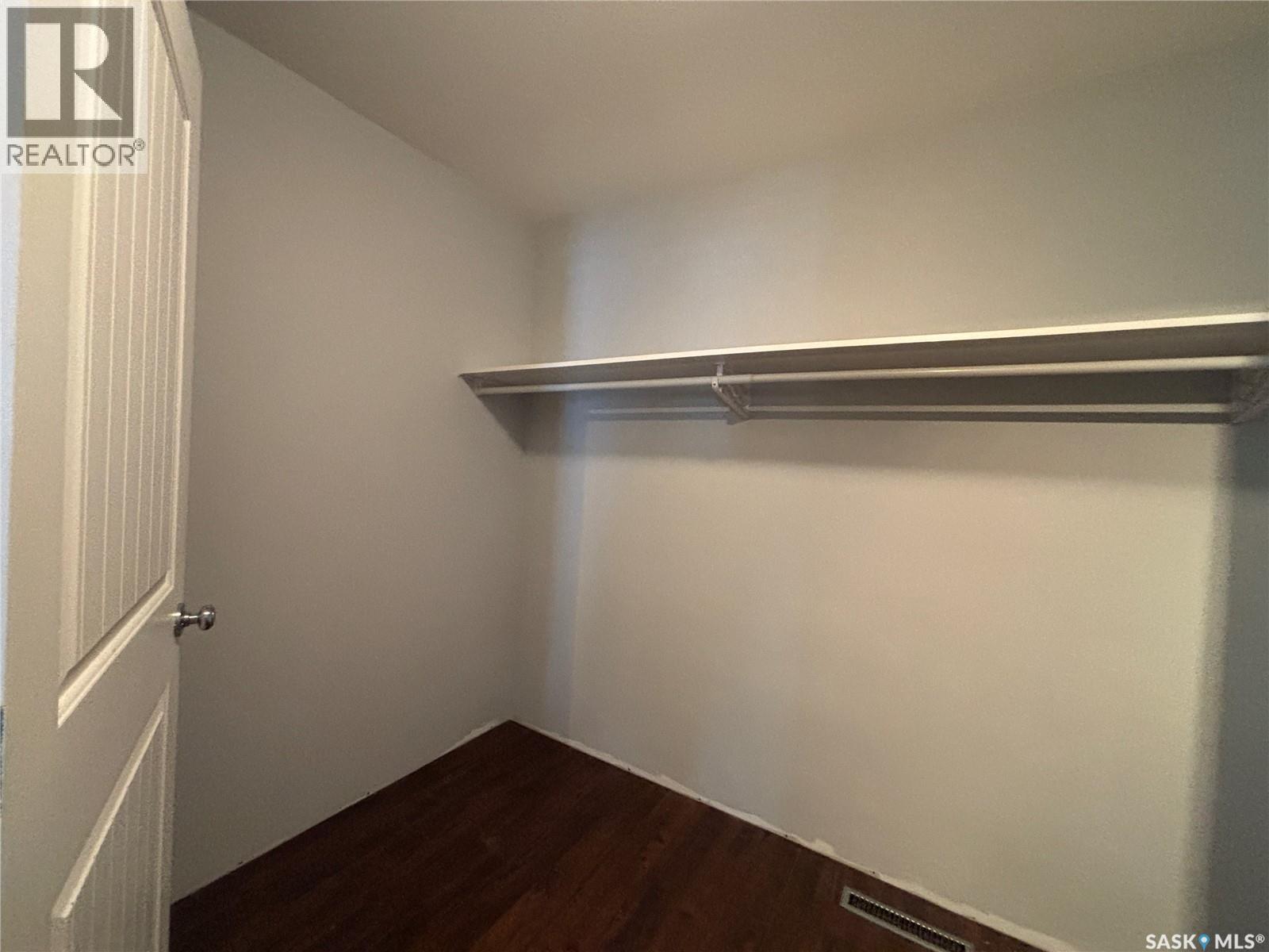 413 Maple Street, Maple Creek, Saskatchewan  S0N 1N0 - Photo 20 - SK033144