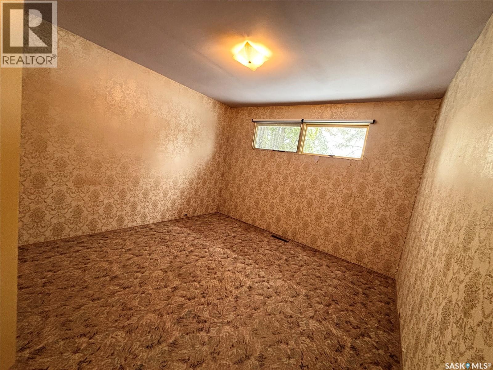 413 Maple Street, Maple Creek, Saskatchewan  S0N 1N0 - Photo 23 - SK033144