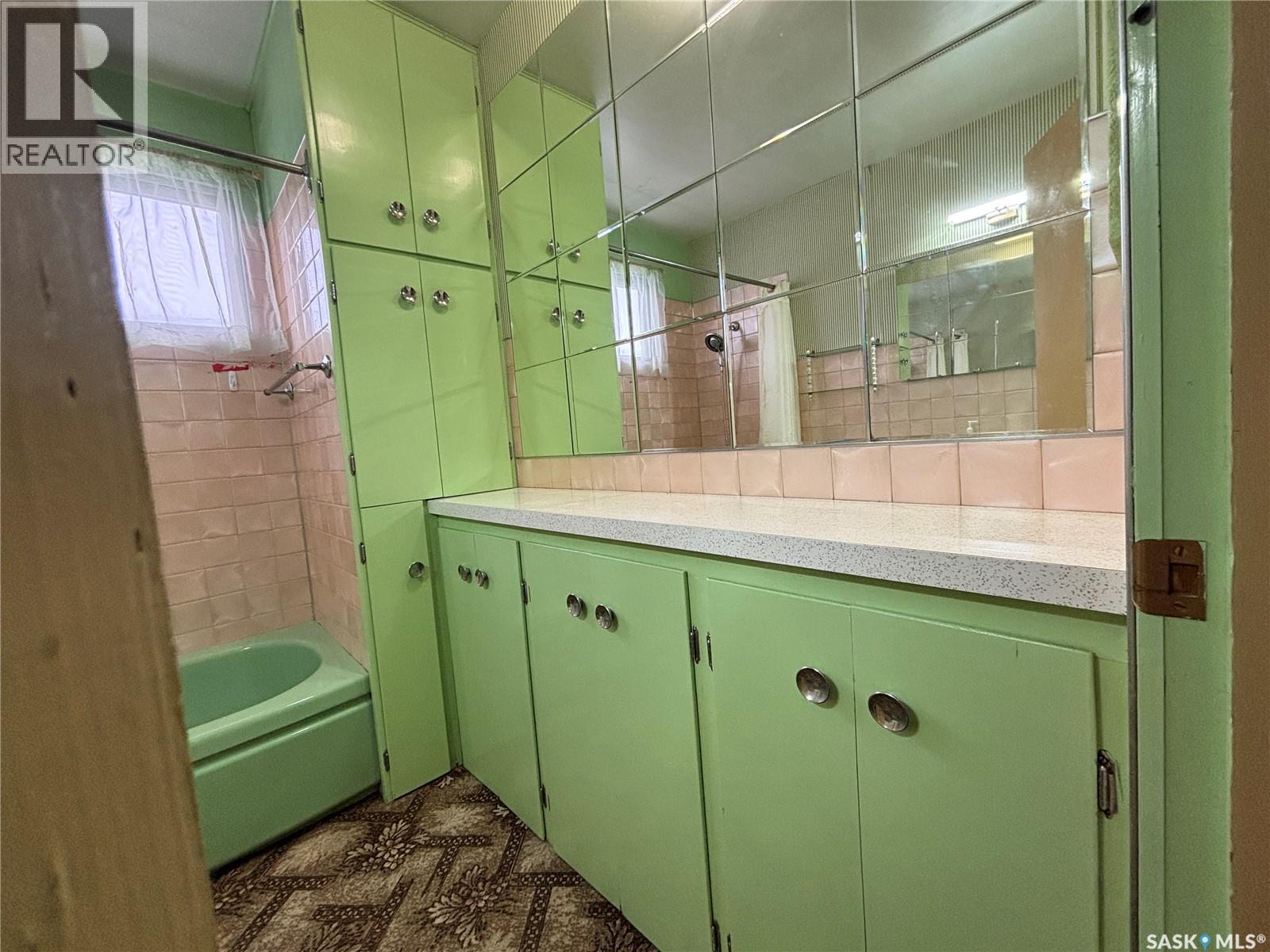 413 Maple Street, Maple Creek, Saskatchewan  S0N 1N0 - Photo 26 - SK033144