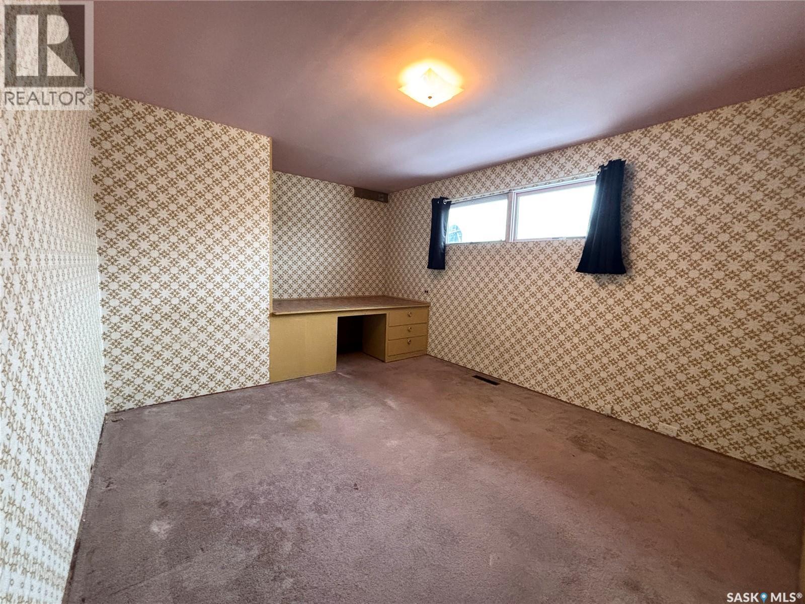 413 Maple Street, Maple Creek, Saskatchewan  S0N 1N0 - Photo 28 - SK033144