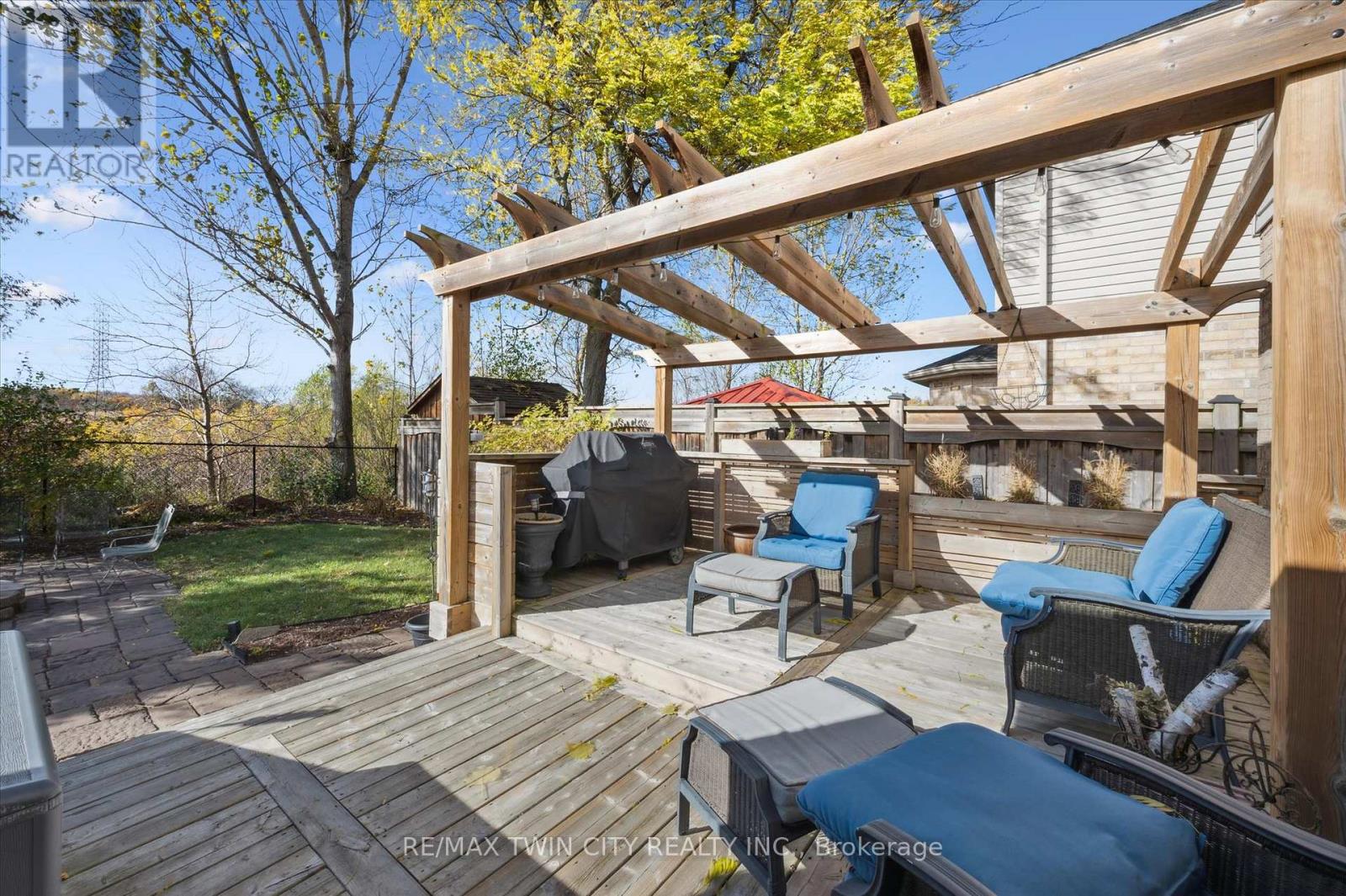 7 Hearthbridge Street, Kitchener, Ontario  N2R 1L5 - Photo 36 - X13010174