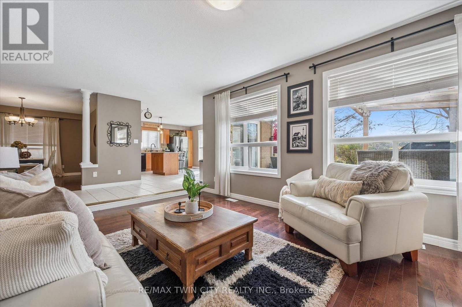 7 Hearthbridge Street, Kitchener, Ontario  N2R 1L5 - Photo 8 - X13010174