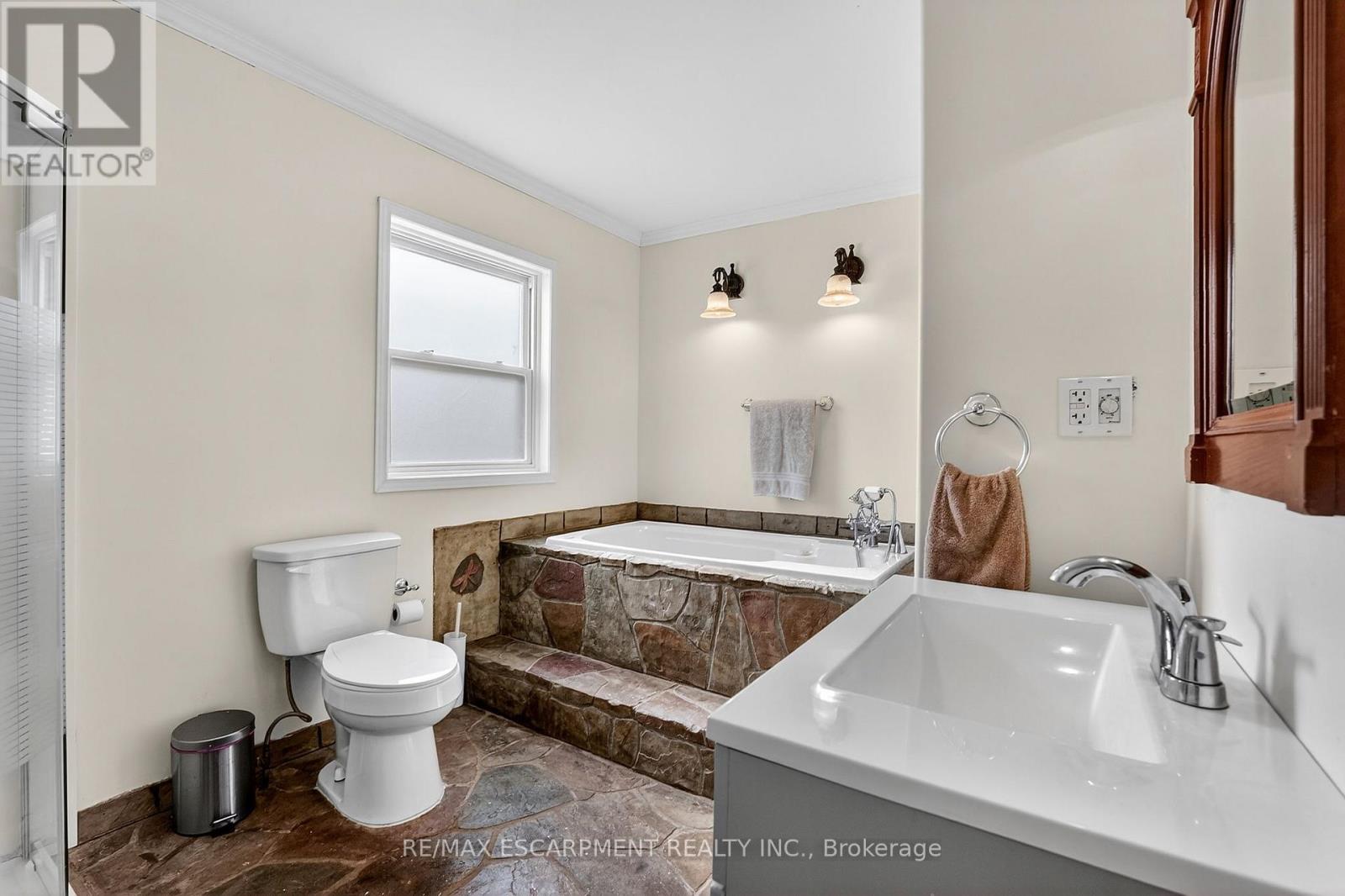 122 South Cayuga Street W, Haldimand, Ontario  N1A 1P5 - Photo 34 - X13010224