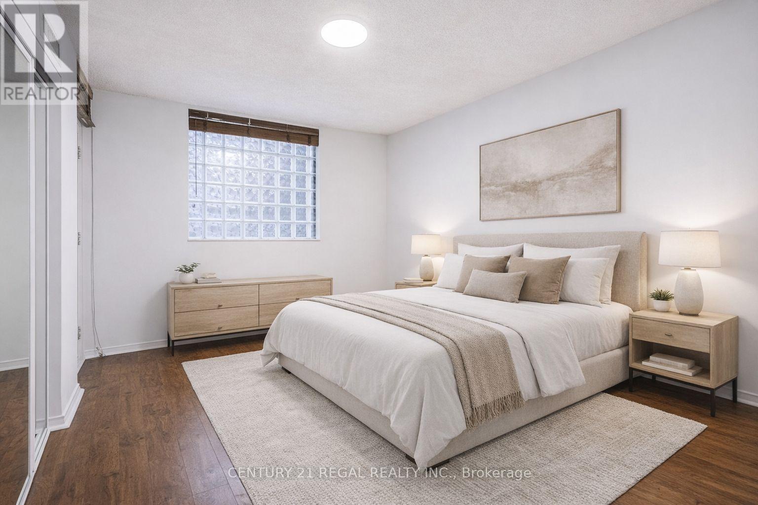 1803 - 750 Bay Street, Toronto, Ontario  M5G 1N6 - Photo 21 - C12912348