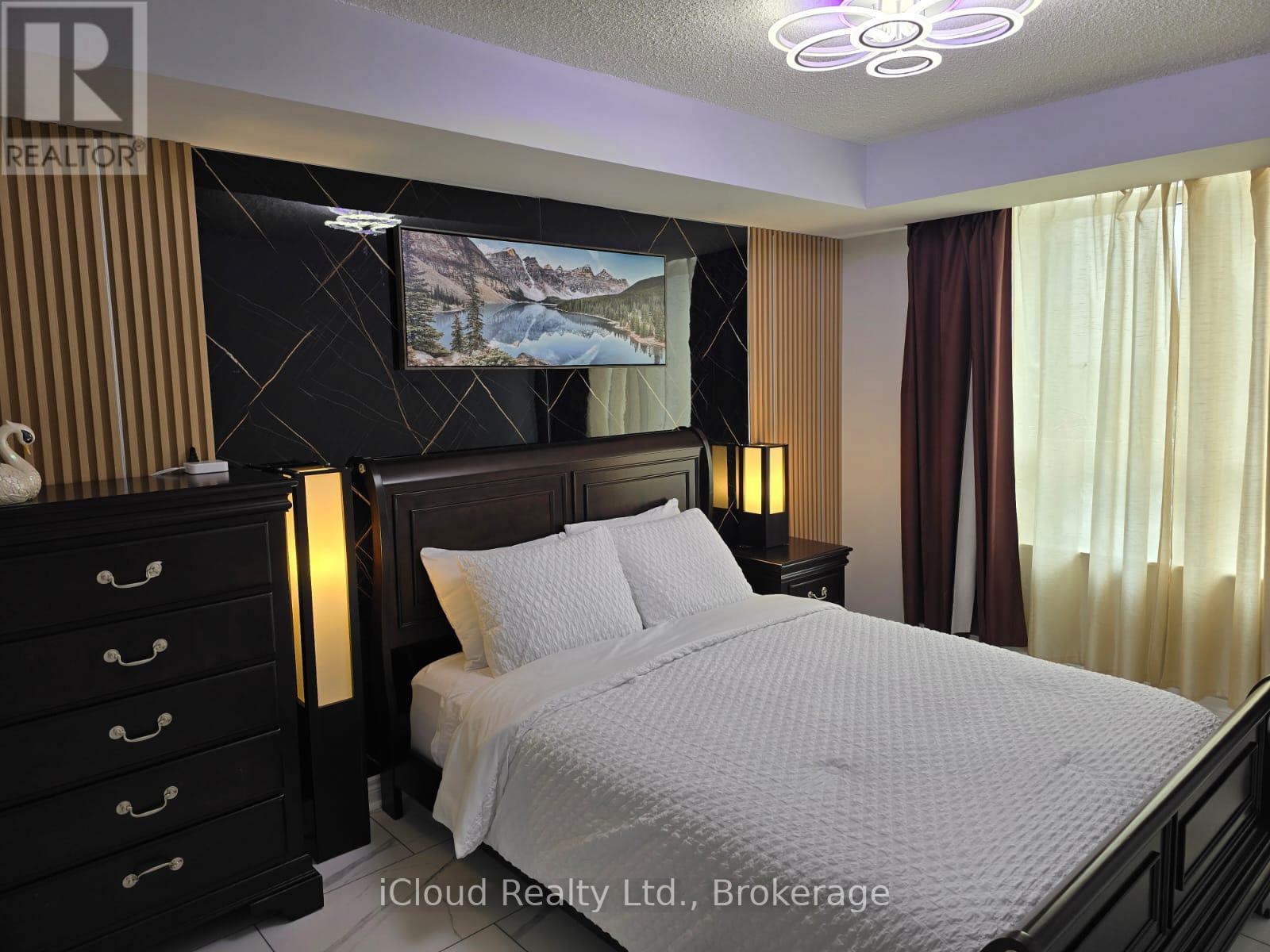 3114 - 310 Burnhamthorpe Road W, Mississauga, Ontario  L5B 4P9 - Photo 12 - W12948492