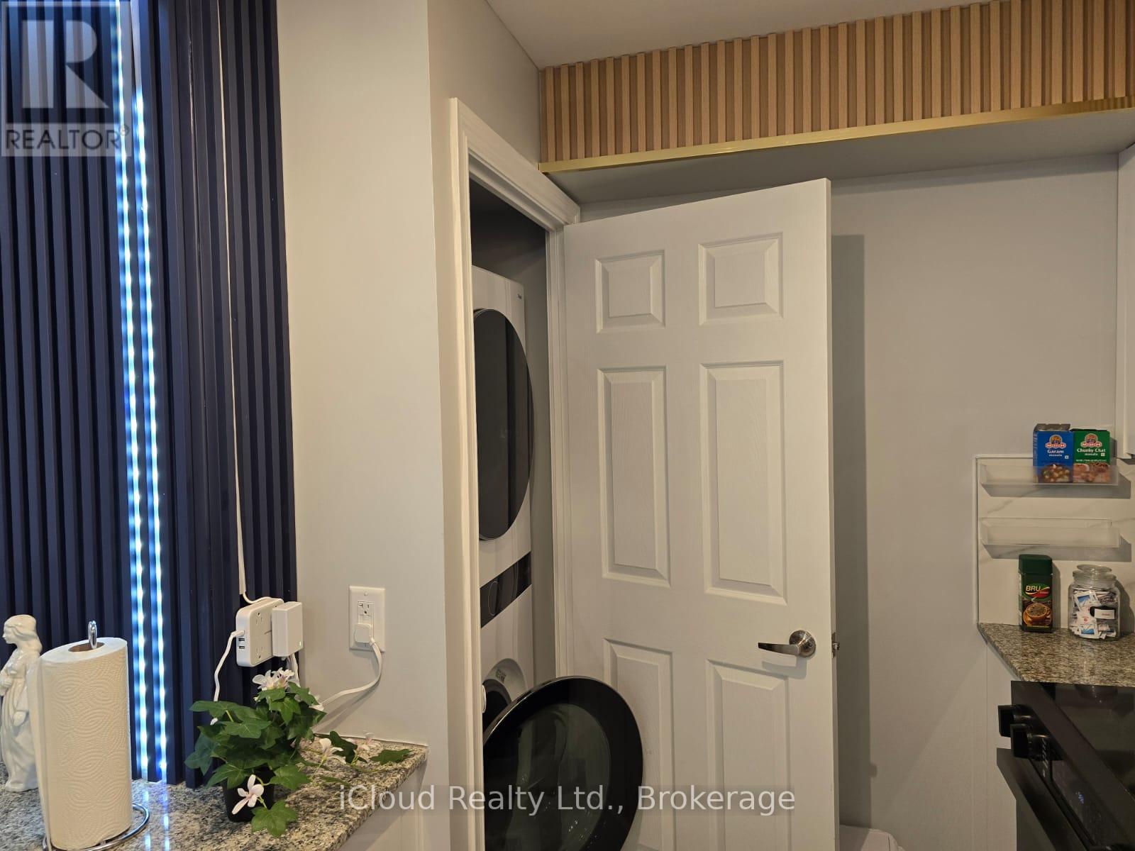 3114 - 310 Burnhamthorpe Road W, Mississauga, Ontario  L5B 4P9 - Photo 20 - W12948492