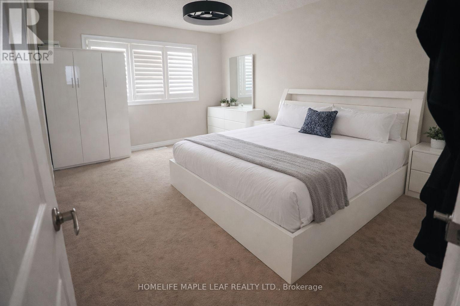 67 Folgate Crescent, Brampton, Ontario  L6R 4A7 - Photo 14 - W12988520