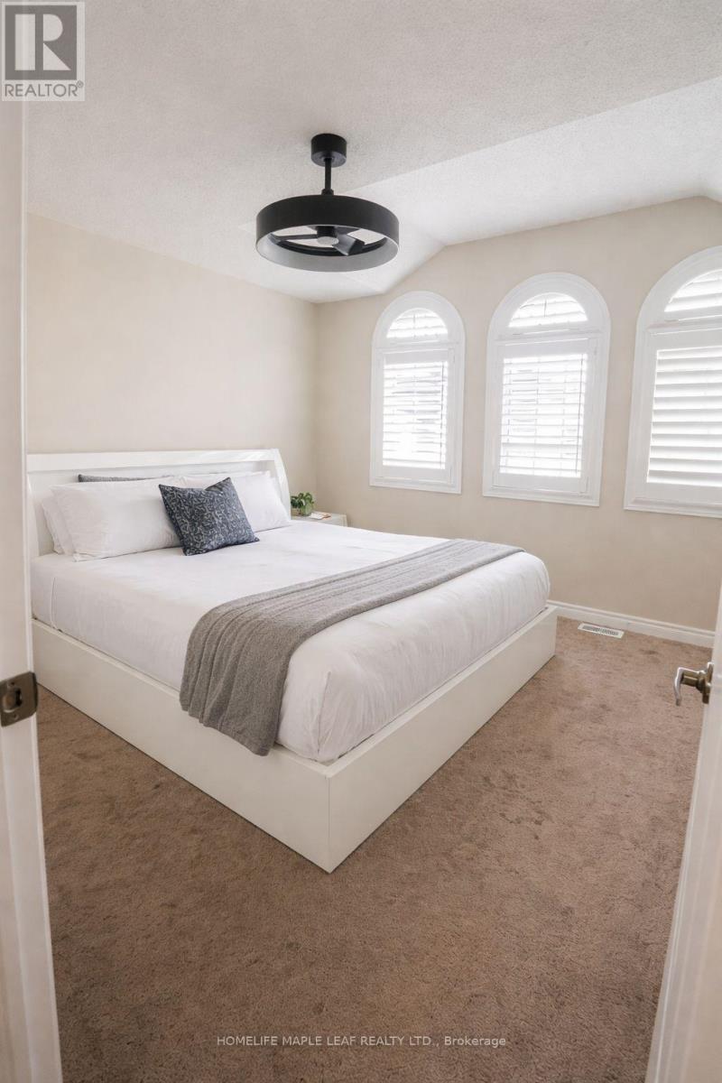 67 Folgate Crescent, Brampton, Ontario  L6R 4A7 - Photo 16 - W12988520