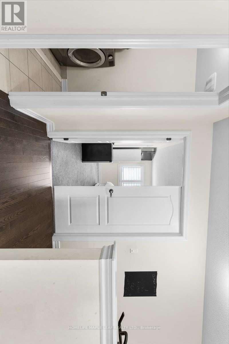 67 Folgate Crescent, Brampton, Ontario  L6R 4A7 - Photo 21 - W12988520