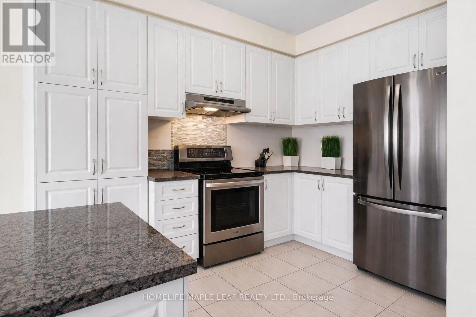 67 Folgate Crescent, Brampton, Ontario  L6R 4A7 - Photo 8 - W12988520