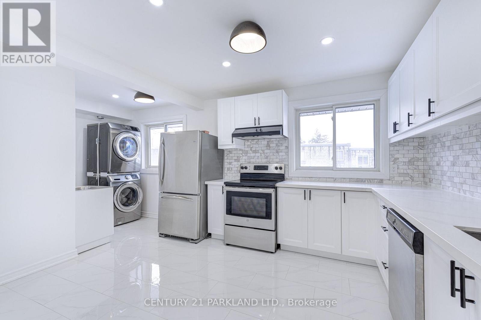 #83 - 2145 Sherobee Road, Mississauga, Ontario  L5A 3G8 - Photo 13 - W12998840