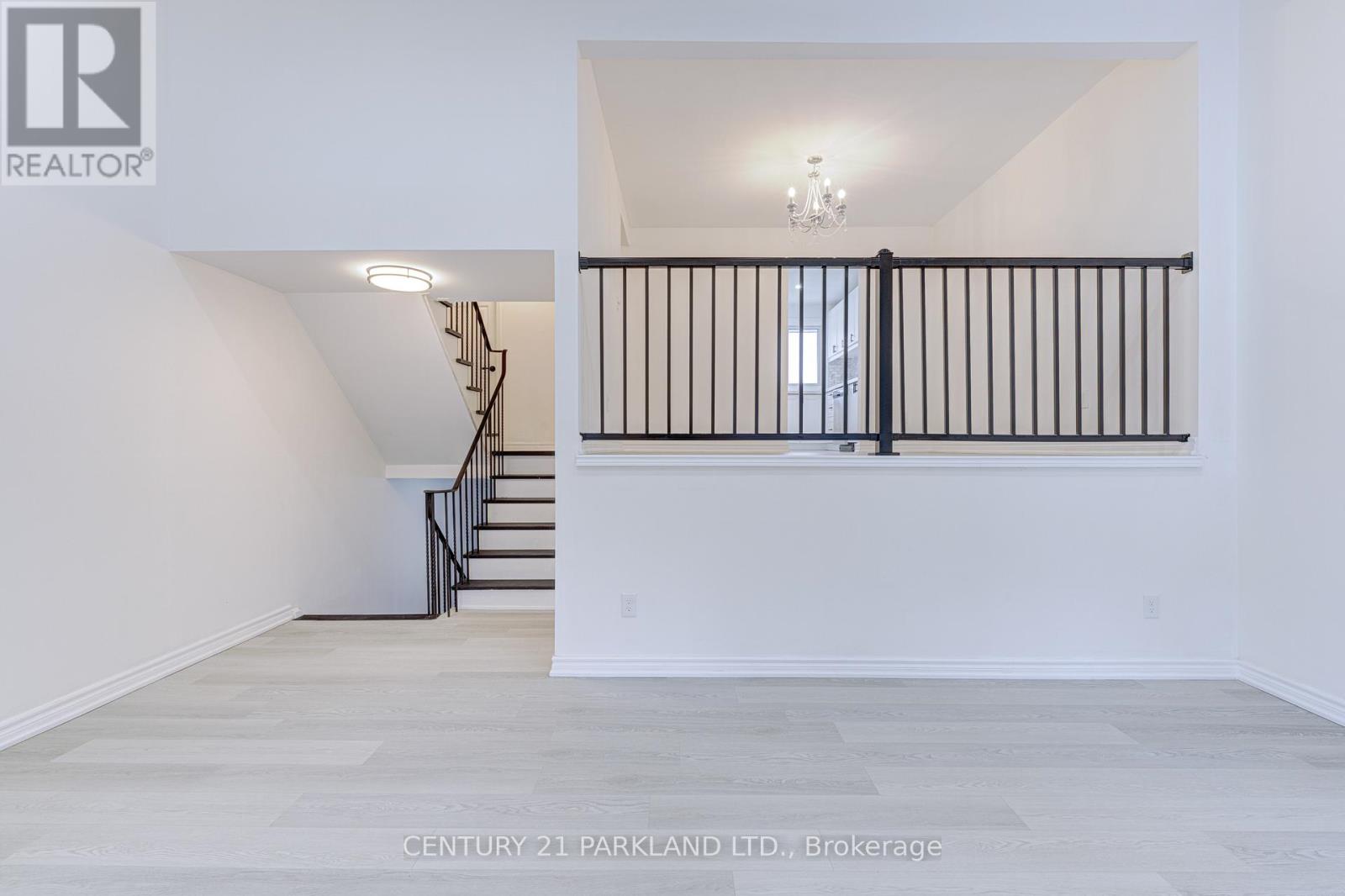 #83 - 2145 Sherobee Road, Mississauga, Ontario  L5A 3G8 - Photo 9 - W12998840