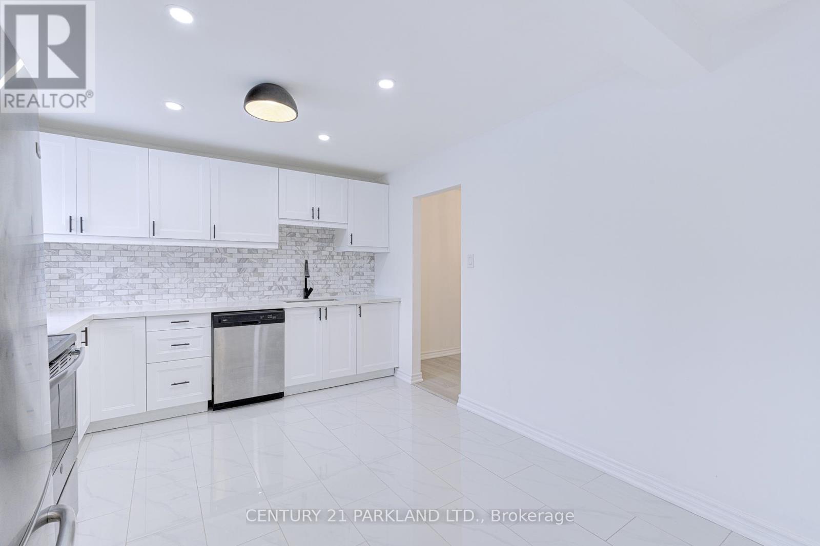 #83 - 2145 Sherobee Road, Mississauga, Ontario  L5A 3G8 - Photo 16 - W12998840