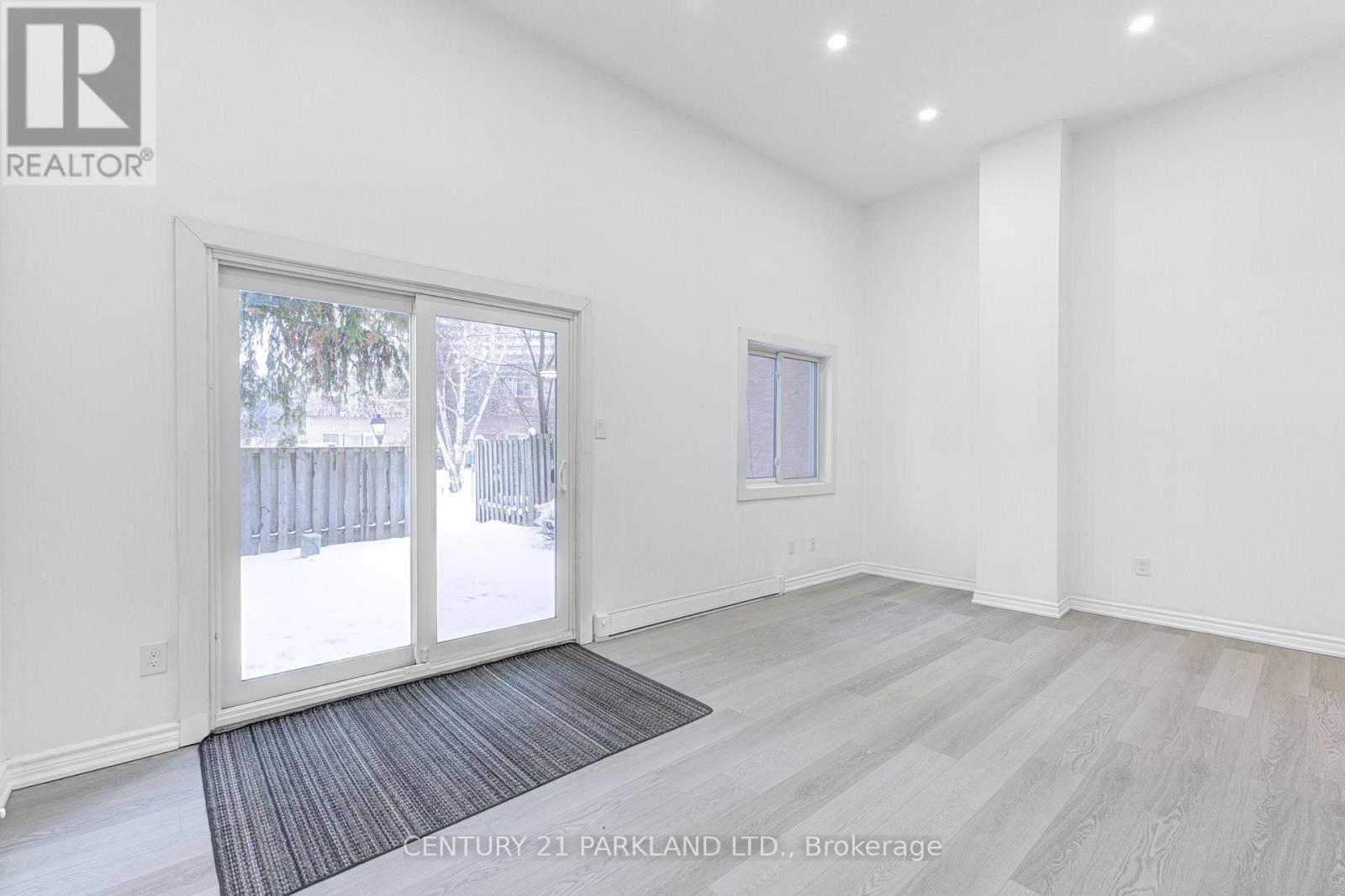 #83 - 2145 Sherobee Road, Mississauga, Ontario  L5A 3G8 - Photo 8 - W12998840